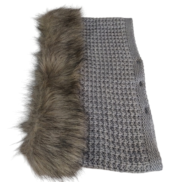 Jennifer Lopez Sweater Gray Chunky Sleeveless Removable Faux Fur Collar… - Picture 7 of 11